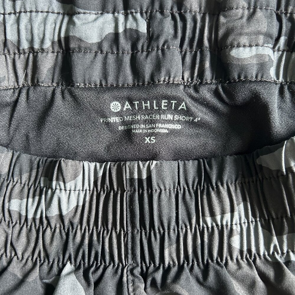 Athleta Mesh Racer Run Mid Rise 4" Short - Picture 7 of 7